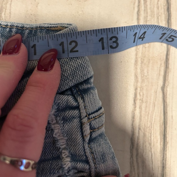 BKE Billie Cropped Flare Stretch Jean Buckle Jeans - Picture 12 of 16